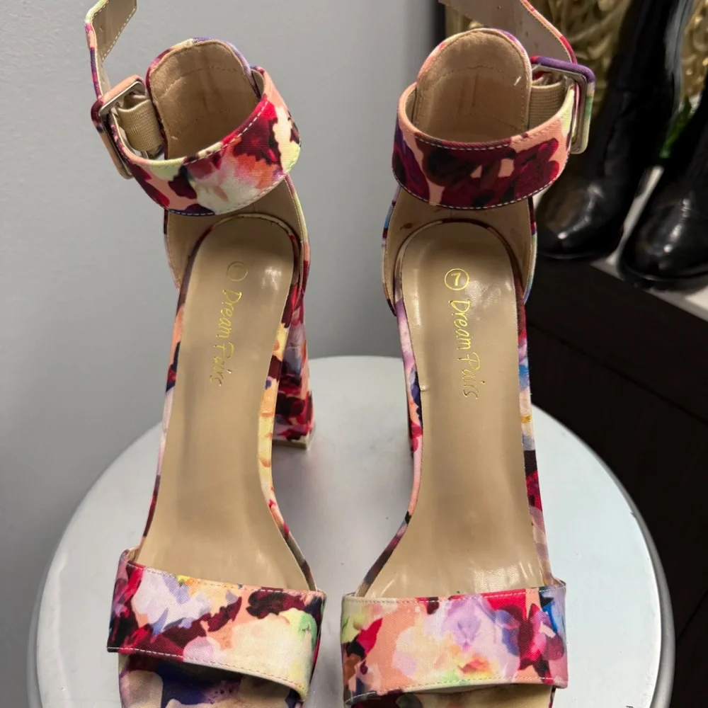 Spring Heels - Picture 4 of 4